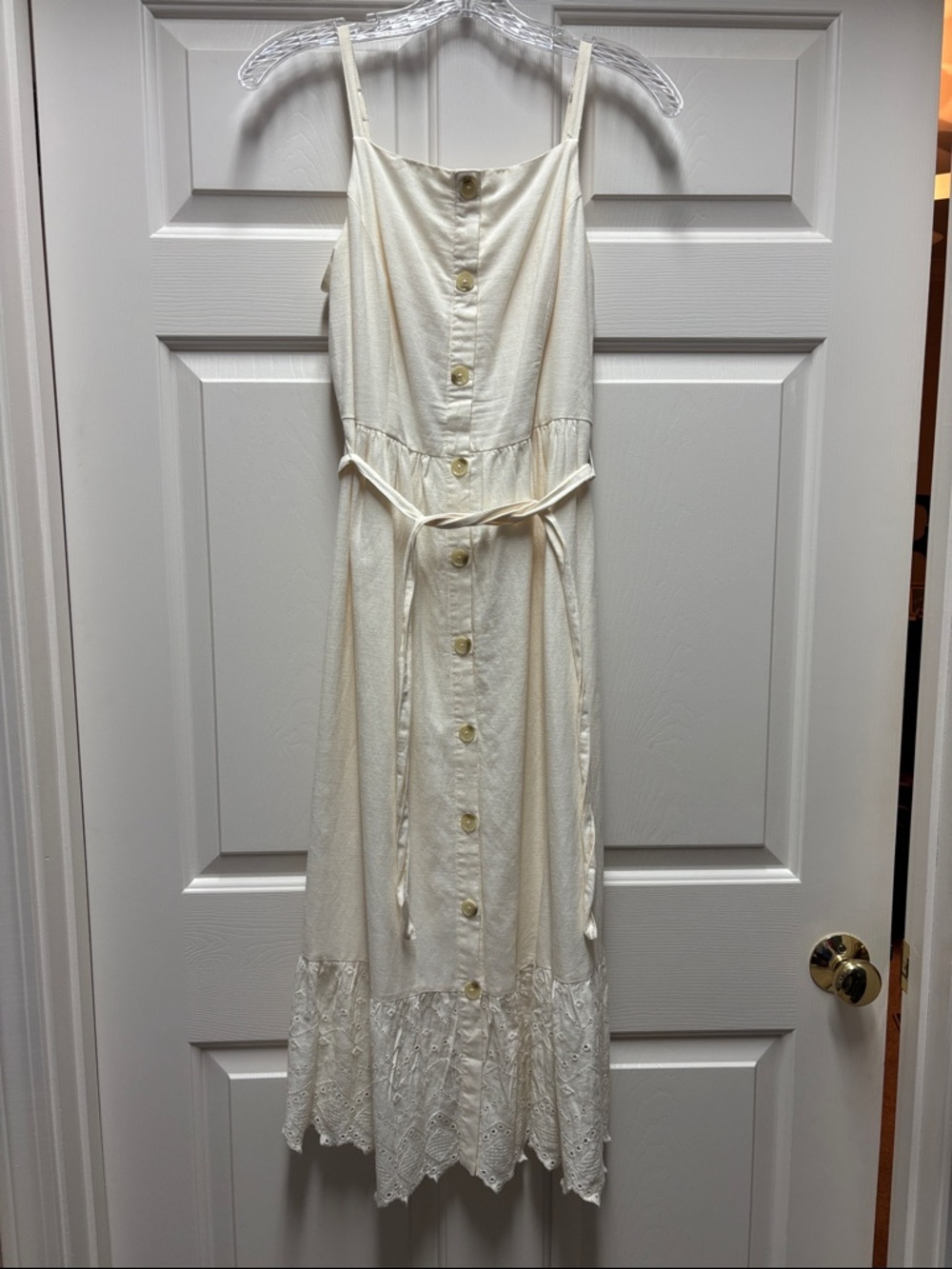 Old Navy eyelet lace Cream lines faux Button-Front Maxi Dress  Tie Waist Small